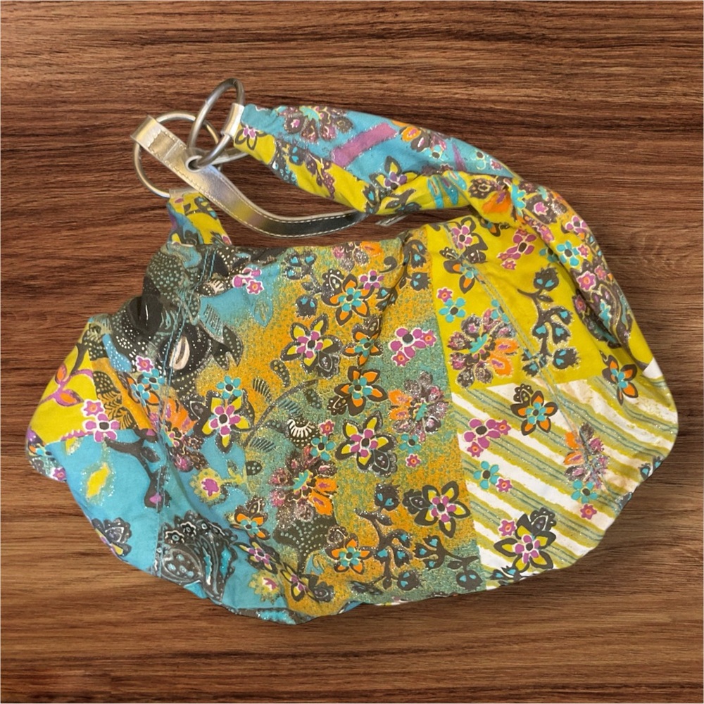 Relic Boho Hobo Shoulder Bag - Picture 4 of 7